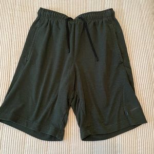 Nike mens dri-fit shorts